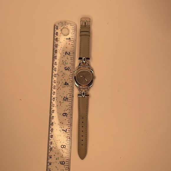 Isaac Mizrahi Watch Stainless Steel Case Horse Bit Style Grey Strap Watch - Picture 7 of 11